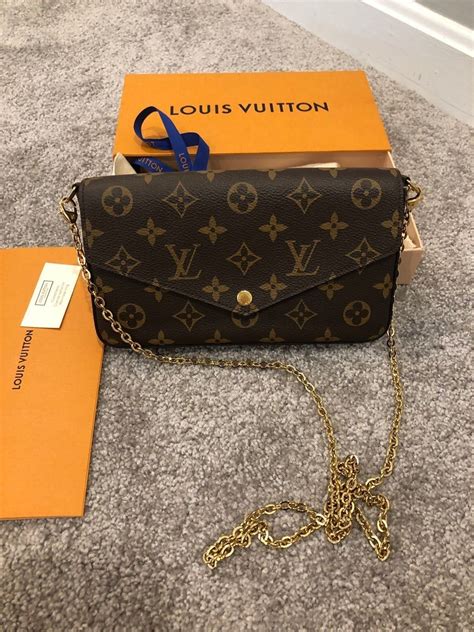 louis vuitton purse with gold chain